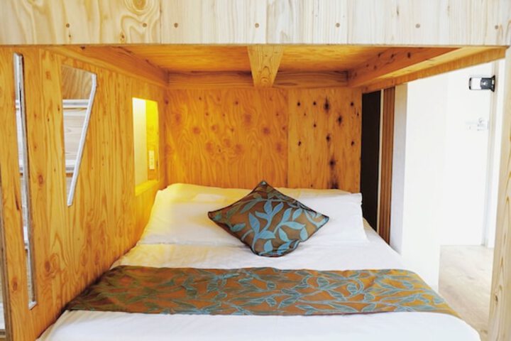 Room 15 of 50