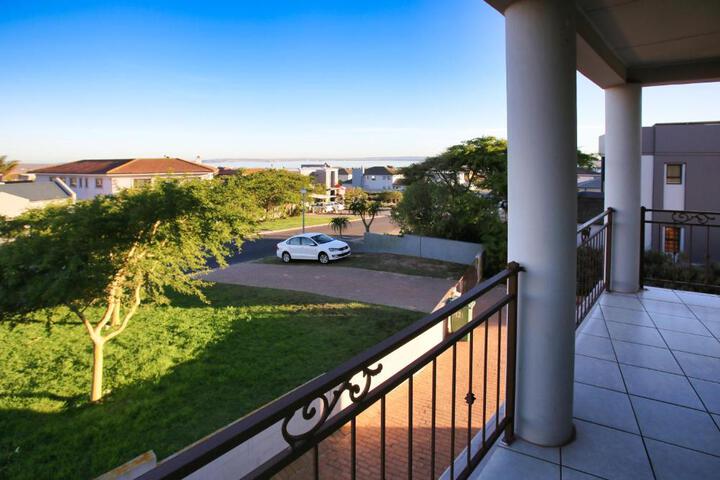 Photo of Kians Place Langebaan 8-sleeper