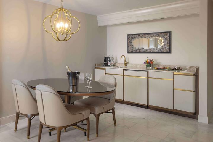 Minibar