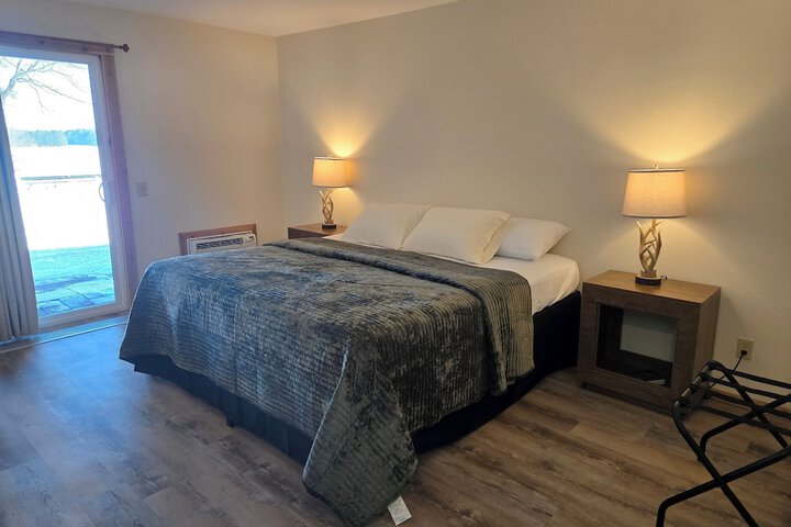 Room 21 of 34