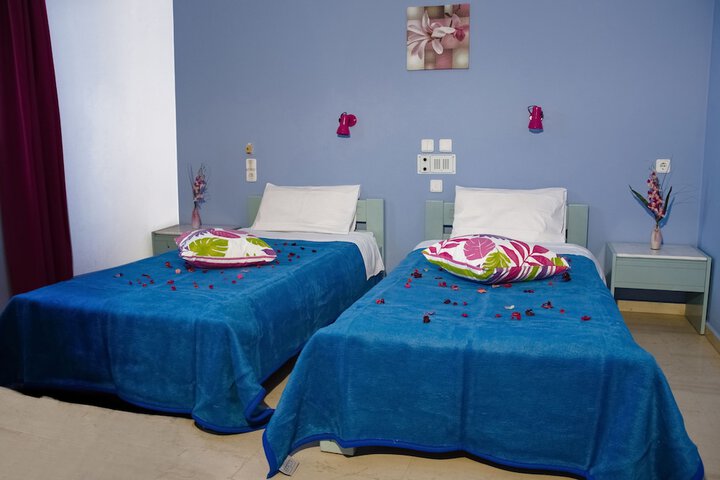 Room 7 of 22