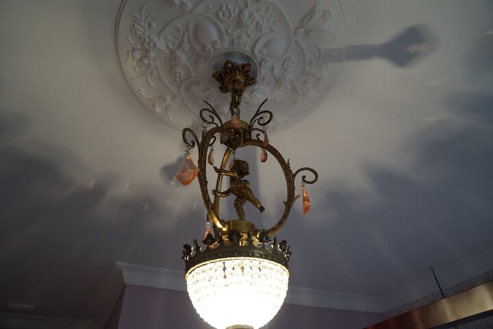 Room 7 of 35