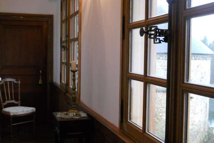 Room 14 of 48