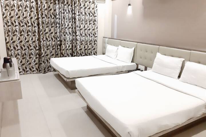 Room 21 of 25