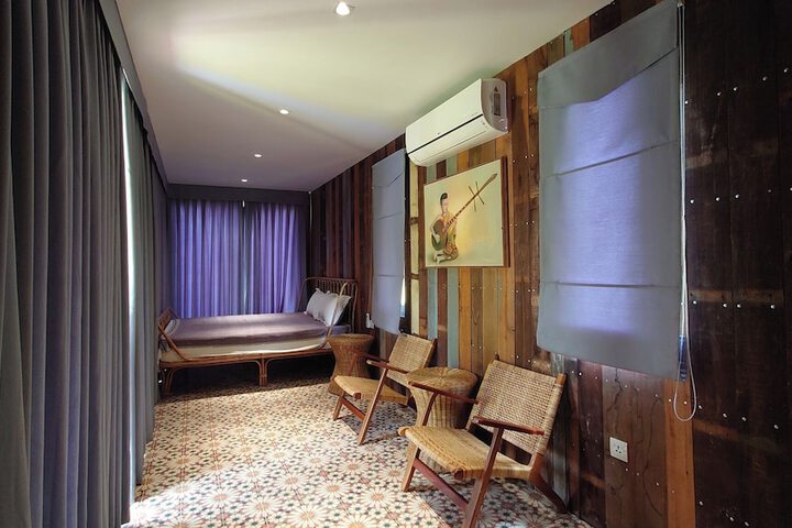 Room 14 of 44