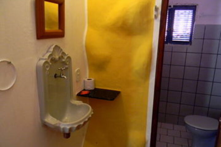 Room 3 of 21