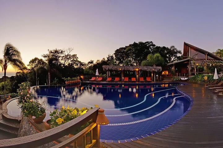 Pool 76 of 133