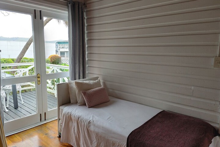 Room 26 of 61