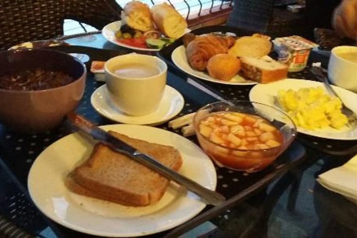 Breakfast/Coffee Service 35 of 41
