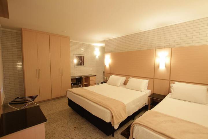 Room 10 of 39