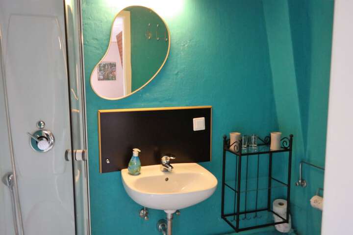 Room 43 of 61