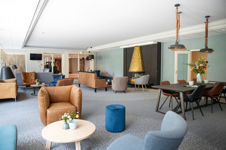 Guest Lobby