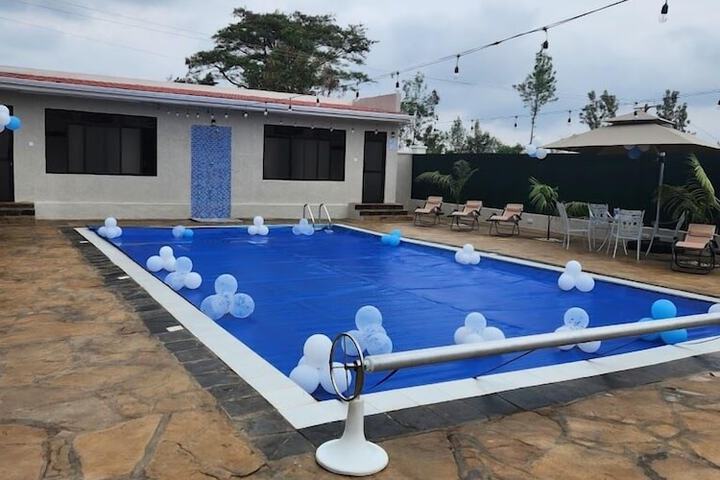 Pool 11 of 30