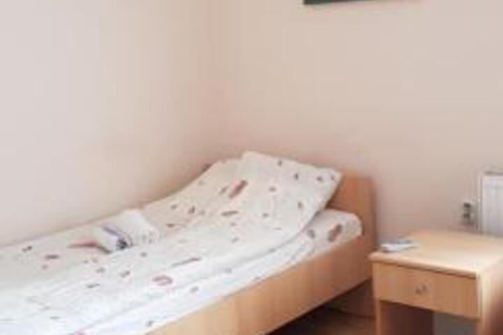 Room 142 of 144