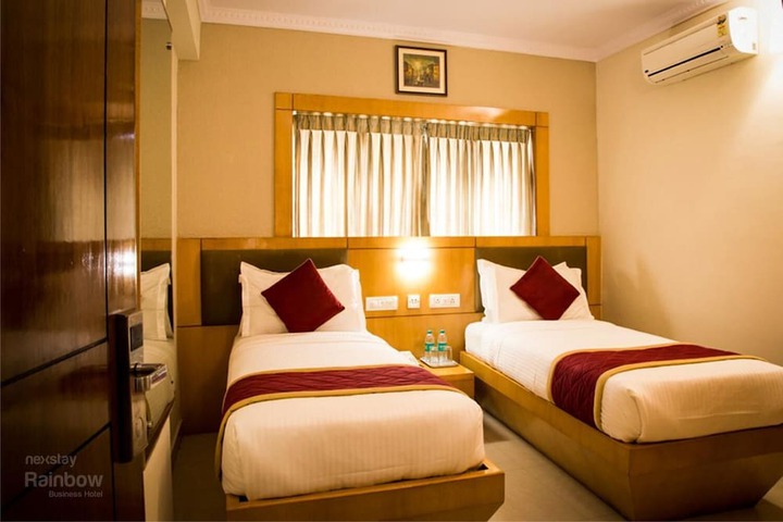 Room 8 of 31