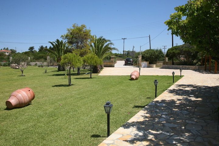 Property Grounds 26 of 36