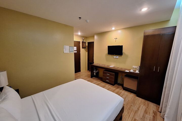 Room 5 of 30