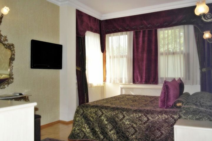 Room 26 of 87