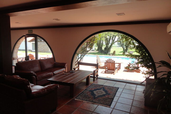 Lounge 69 of 73