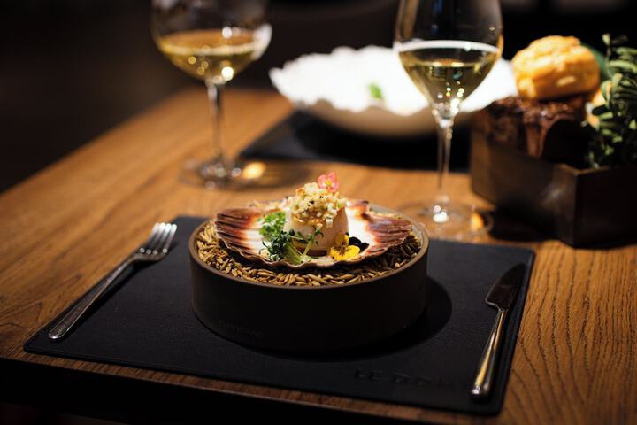 Dining 58 of 70