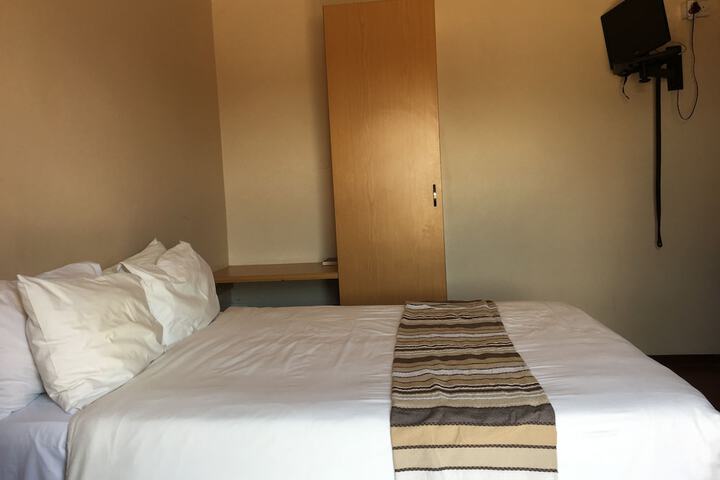 Room 4 of 29