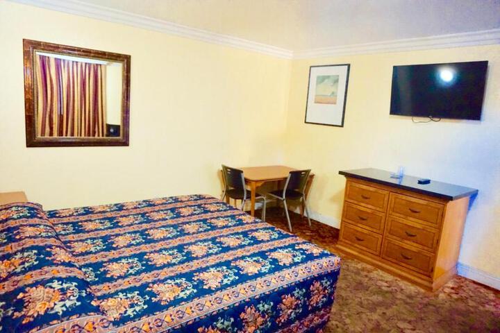 Standard Room, King or Two Doubles
