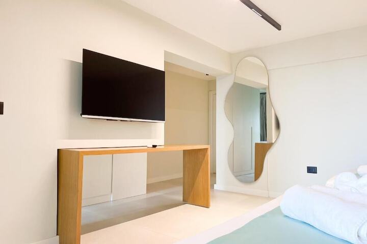 Room 22 of 50