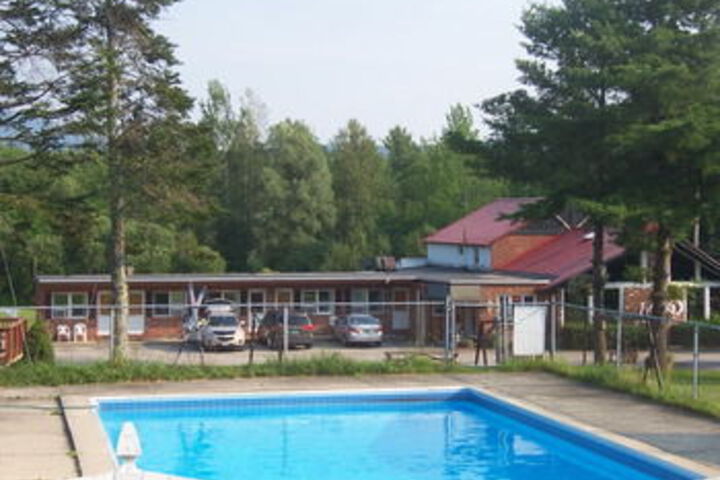 Pool 42 of 50
