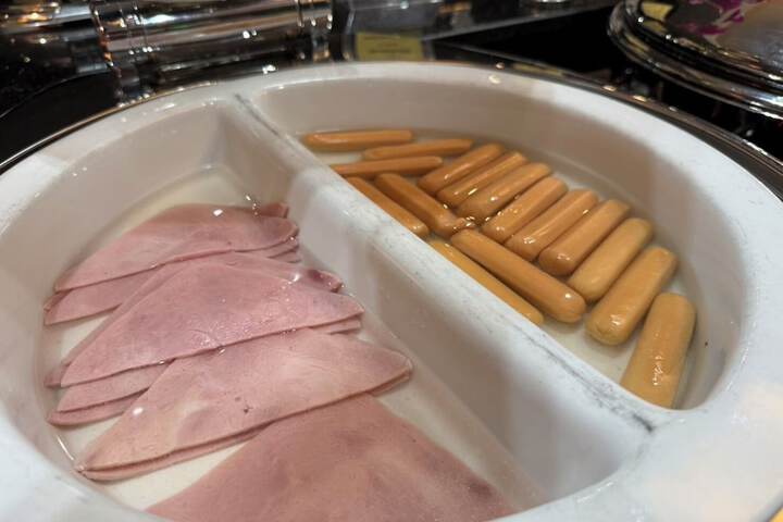 Dining 58 of 76