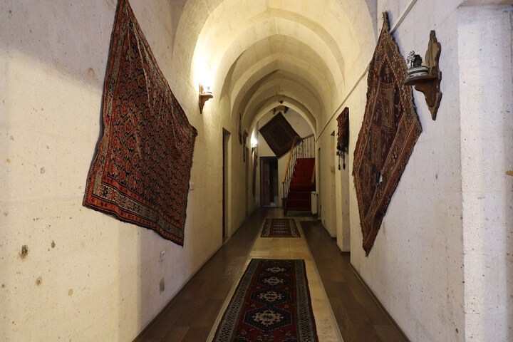 Ballroom/Hall 106 of 129