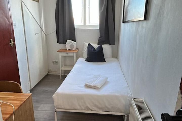 Room 78 of 146
