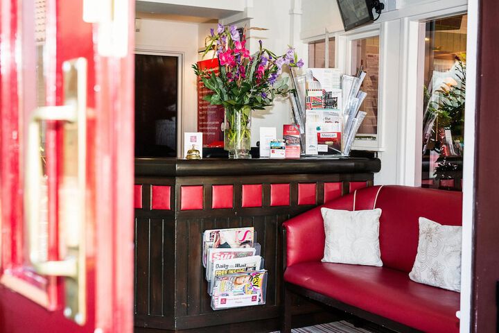 Guest Lobby