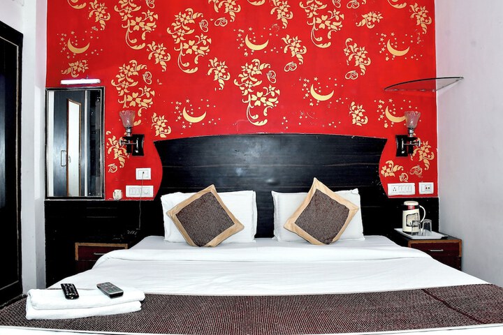 Room 5 of 19