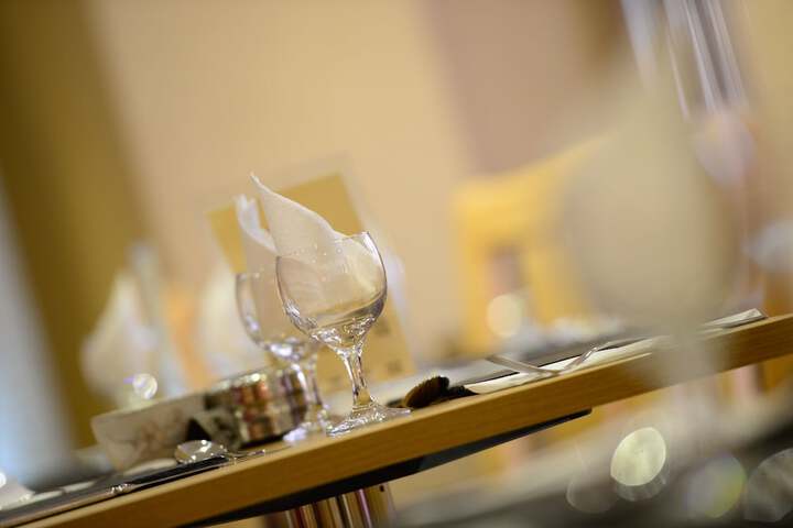 Dining 36 of 49