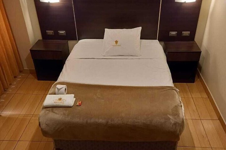 Room 10 of 23