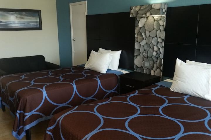 2 Double Beds (36 of 59)