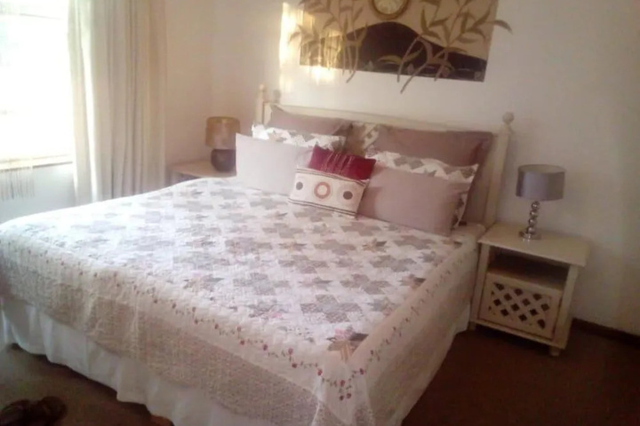 Room 4 of 14