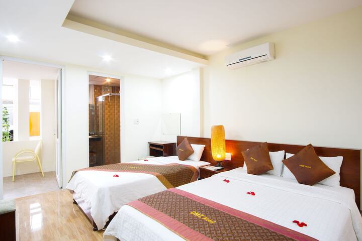 Room 3 of 43