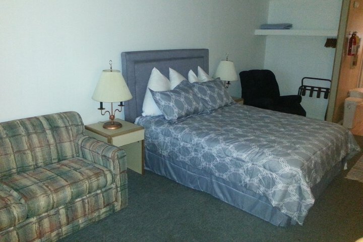 Room 2 of 7