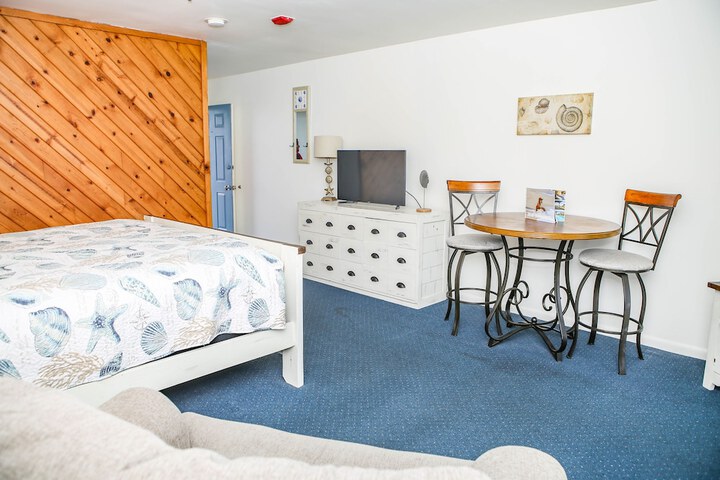 Standard King Bed Sea View (22 of 36)