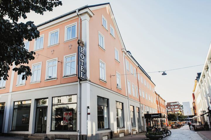 Hotel 95 of 96
