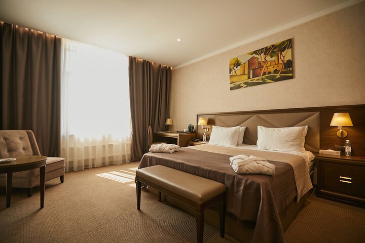 Room 21 of 90