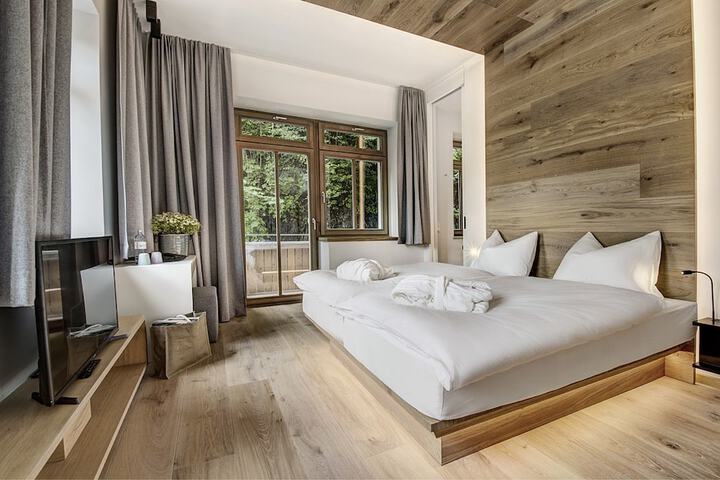 Room 8 of 26