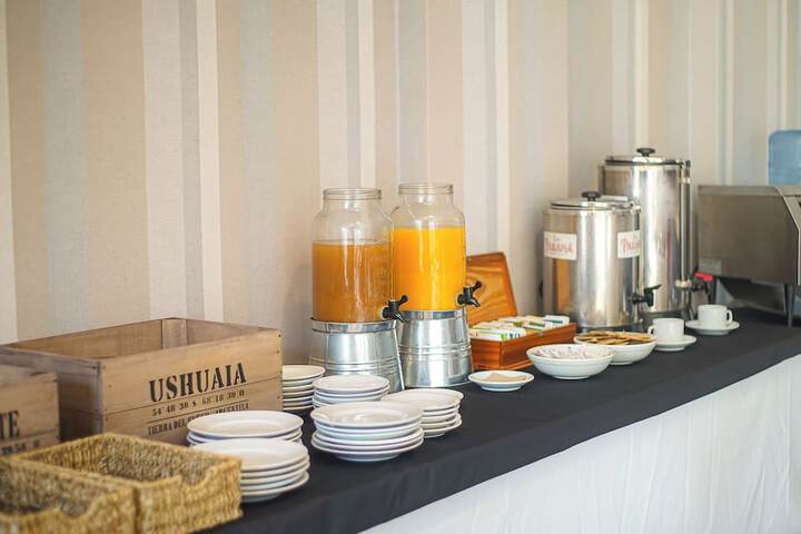 Breakfast/Coffee Service 28 of 38