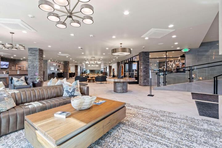 Hotel Interior 126 of 184