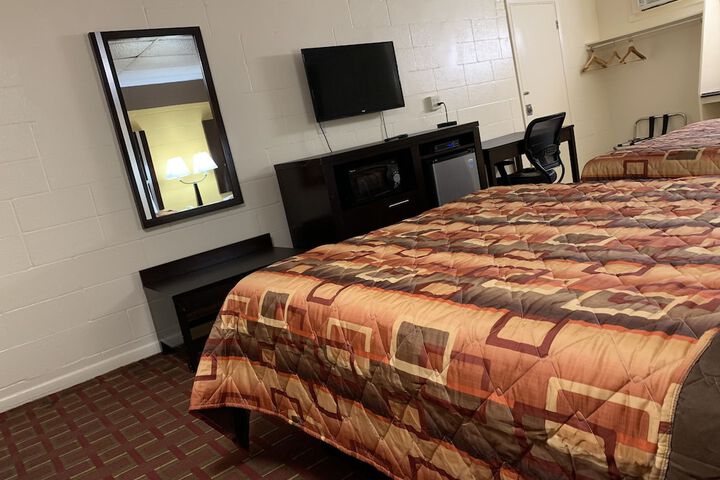 2 Queen Beds (3 of 8)