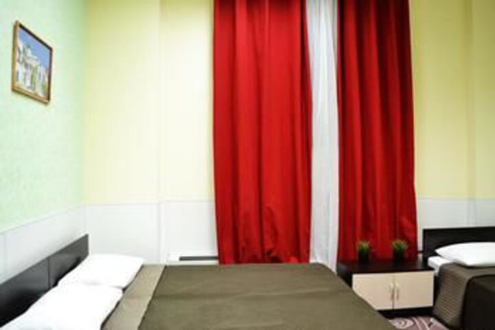 Room 16 of 38