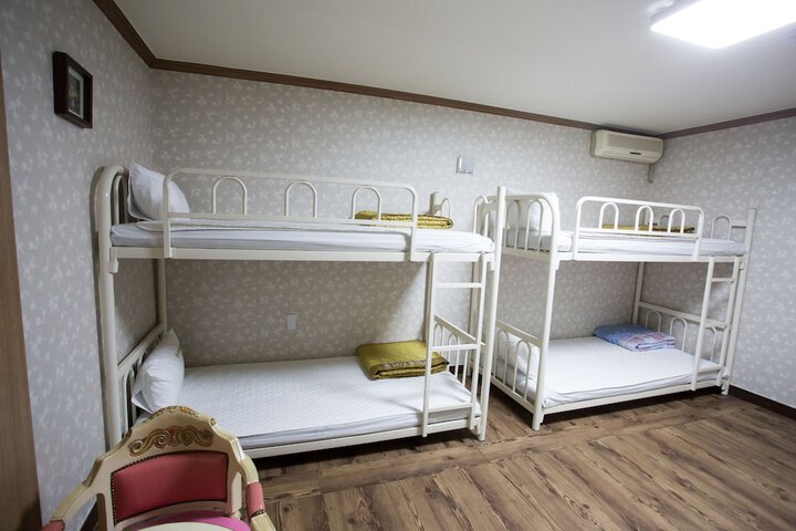 Room 36 of 38