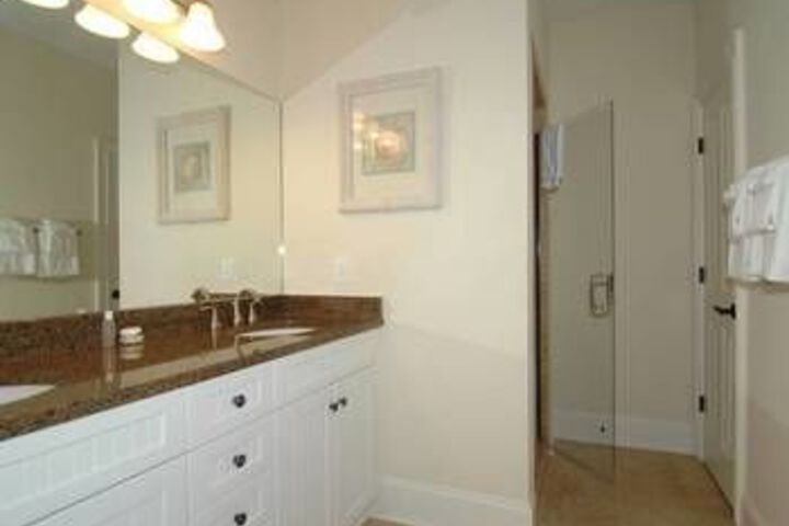 Room 5 of 62