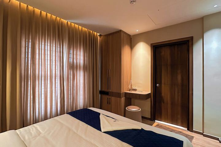 Room 53 of 101